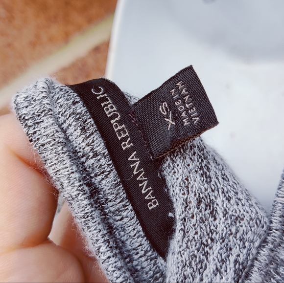 Banana Republic Layering top - Picture 6 of 7